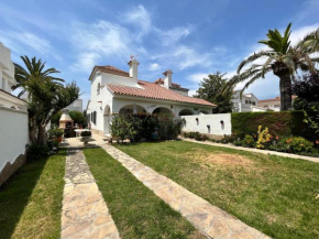 Casa con jardín a pocos metros de la playa 112D - INMO22